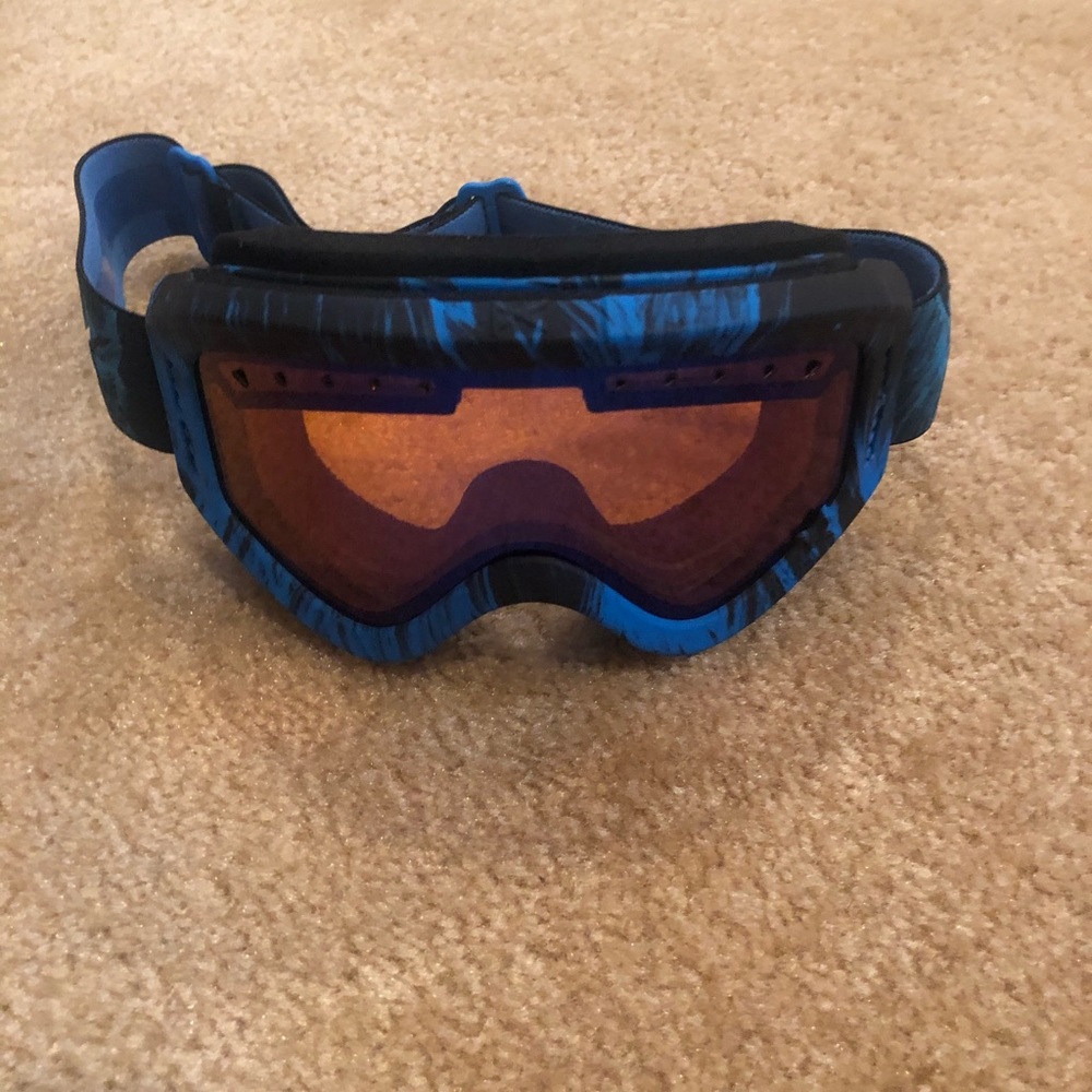 Boys ski goggles